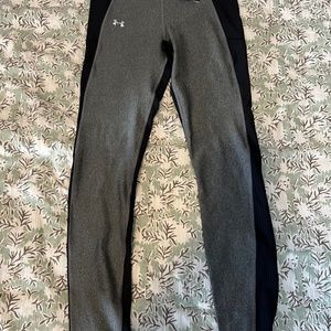 Under Armour Gray& Black Womens Heatgear Reflectivity Leggings M